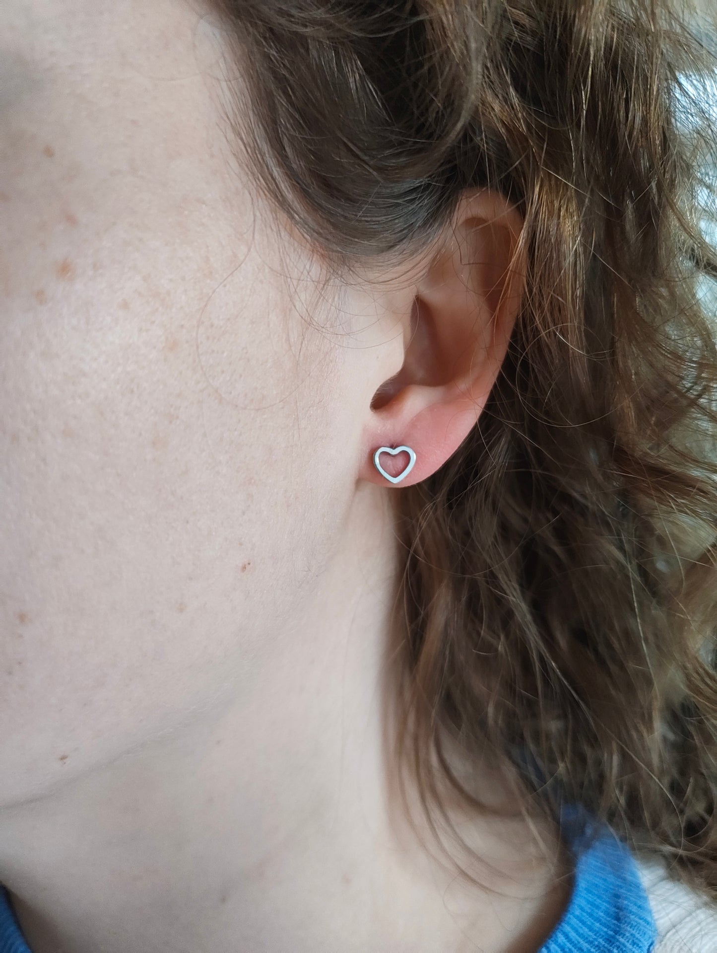 Studs open heart silver