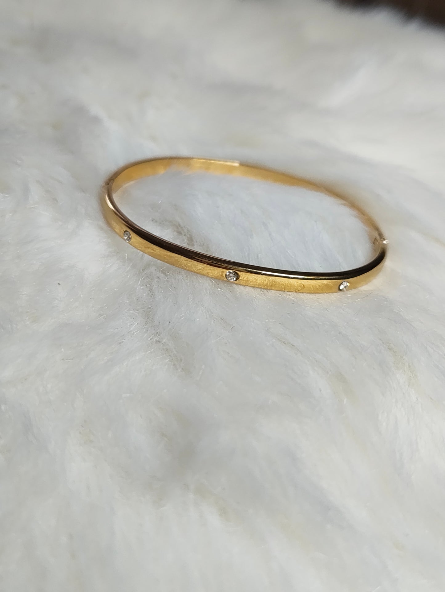 Classy bangle