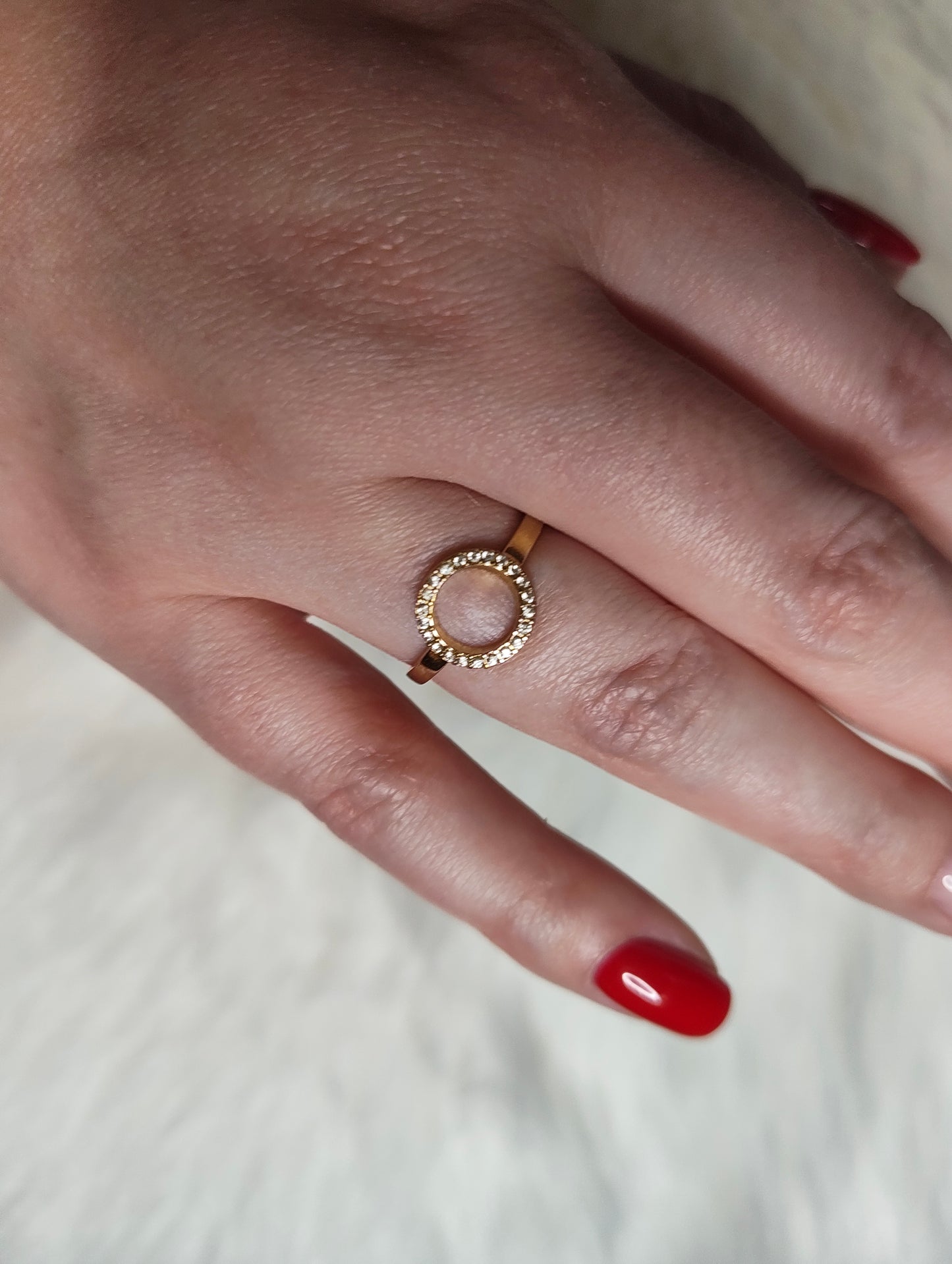 Classy ring gold